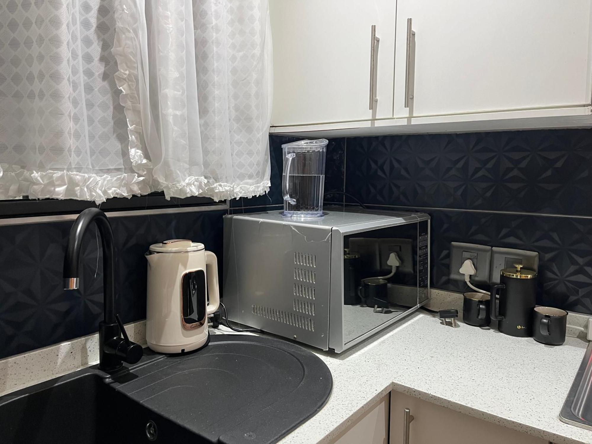 אידנווייל The Benjamin Accomodation מראה חיצוני תמונה