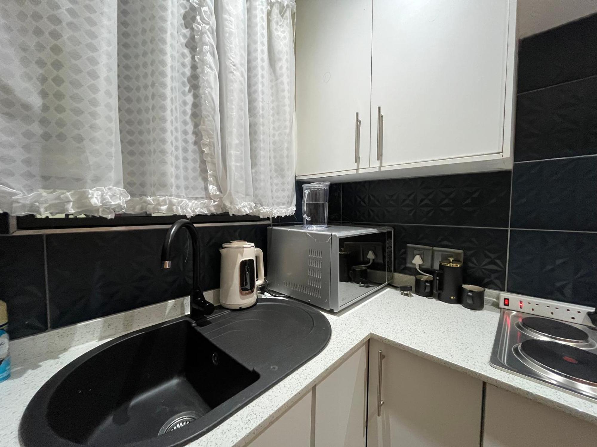 אידנווייל The Benjamin Accomodation מראה חיצוני תמונה